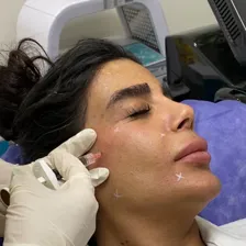 کلینیک زیبایی لنا