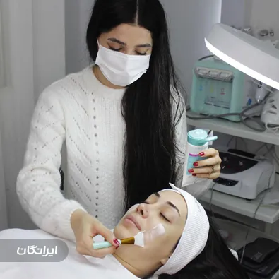 کلینیک زیبایی مونا