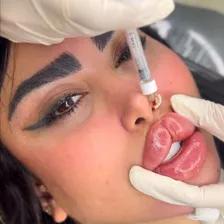 کلینیک زیبایی شقایق