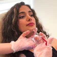 کلینیک زیبایی دکتر مینو بهشتی خواه