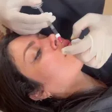 کلینیک زیبایی دکتر محمدحسین زارعیان