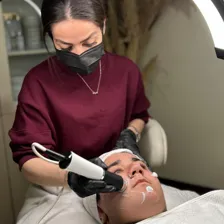 سالن مراقبت پوستی سارا سهرابى