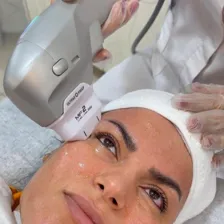 کلینیک زیبایی احمدی