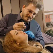 کلینیک کاشت مو صدرا