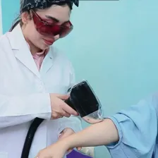 کلینیک زیبایی هستیا