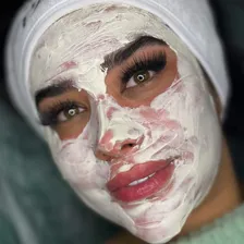 کلینیک زیبایی مون