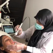 کلینیک زیبایی دکتر طلیعه خشای