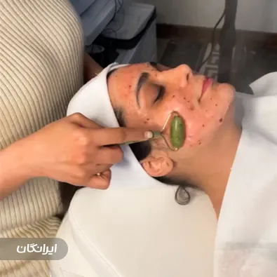 کلینیک زیبایی دانش