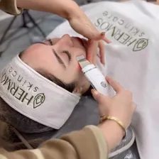 کلینیک زیبایی الا