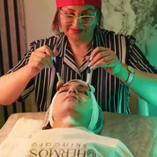 کلینیک زیبایی این