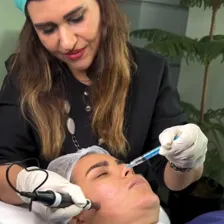 کلینیک زیبایی لوتوس