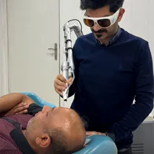 کلینیک زیبایی دکتر وحید محمدی