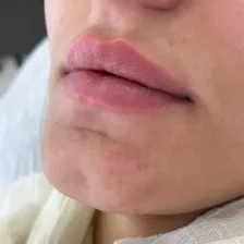 کلینیک زیبایی لارا