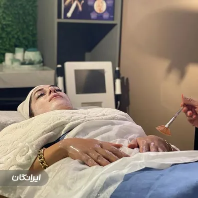 فیشیالیست زیبا روح پرور