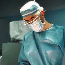 دکتر حسن طالب زاده فاروجی