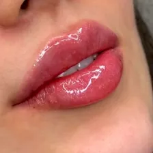 کلینیک زیبایی دکتر سهند قربانی