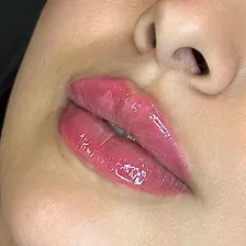 کلینیک زیبایی دکتر مهرانوش یزدی نیا