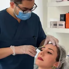 کلینیک زیبایی بلوما