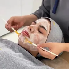 مرکز خدمات پوستی محدثه