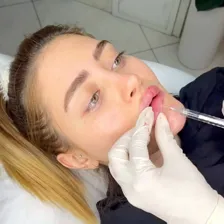 کلینیک زیبایی بهاربیوتی