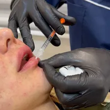 کلینیک زیبایی دکتر کسری احمدی مقدم