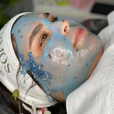 مرکز خدمات پوستی حسنا