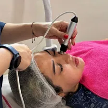 مرکز خدمات پوستی میترا