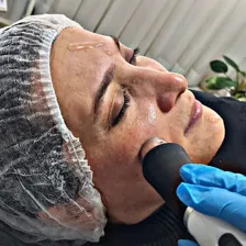 مرکز خدمات پوستی زینب