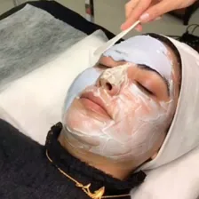 سالن مراقبت پوستی عارفه