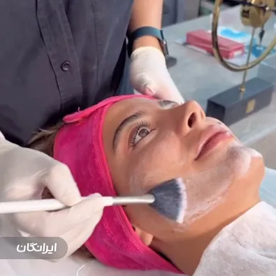 سالن مراقبت پوستی مینا