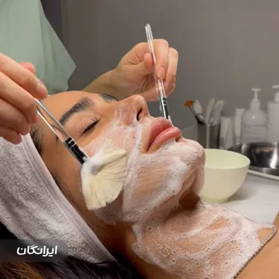 سالن مراقبت پوستی مونا