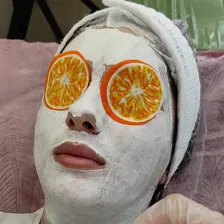 سالن مراقبت پوستی پویا