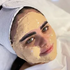 سالن مراقبت پوستی شیوا