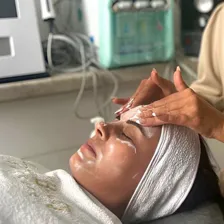 کلینیک زیبایی دکتر محسن طالبی زاده