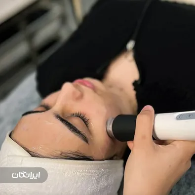 مرکز خدمات پوستی برزگرزاده