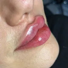 کلینیک زیبایی ماها