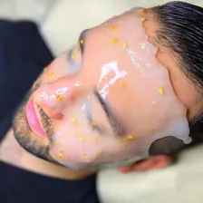 سالن مراقبت پوستی رویا