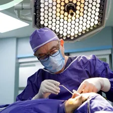 دکتر احمدرضا مدیر