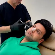 کلینیک جراحی آناشید