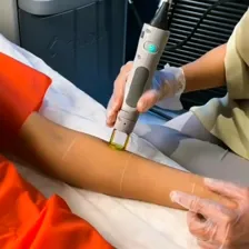 کلینیک زیبایی دلوان