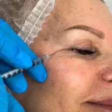 کلینیک زیبایی روشن جعفری