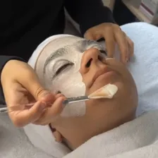 کلینیک زیبایی ابریشم