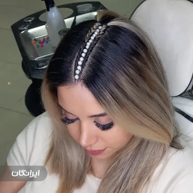 سالن خدمات مو آوا باقری