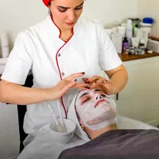 سالن مراقبت پوستی سمانه