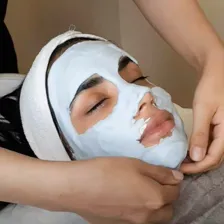 سالن مراقبت پوستی هانیه