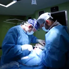 دکتر آرمین اکبری