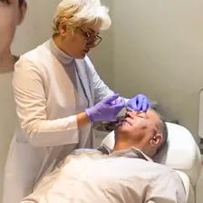 کلینیک زیبایی دکتر آزیتا مولازاده