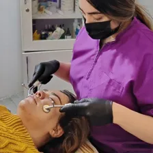 سالن مراقبت پوستی مهرنوش