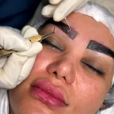 کلینیک رویال کاشت