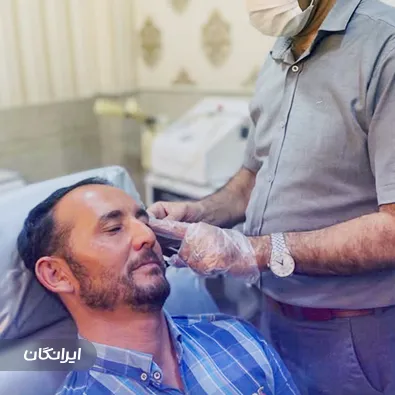 کلینیک زیبایی دکتر اکبر عزیزی الوند